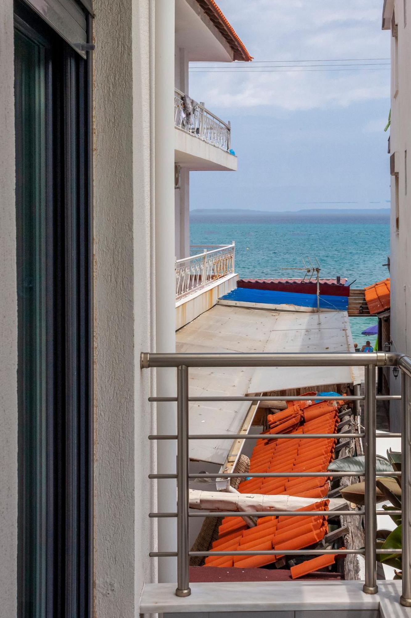 Aleksia Seaside Deluxe Apartment Pefkochori Esterno foto